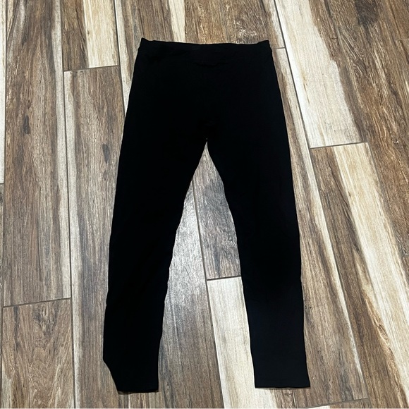 Uniqlo Pants - Uniqlo heat tech black leggings